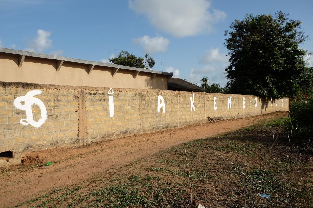 Hostal Centre Touristique Et Culturel Casamance Diakene Ouolof Exterior foto