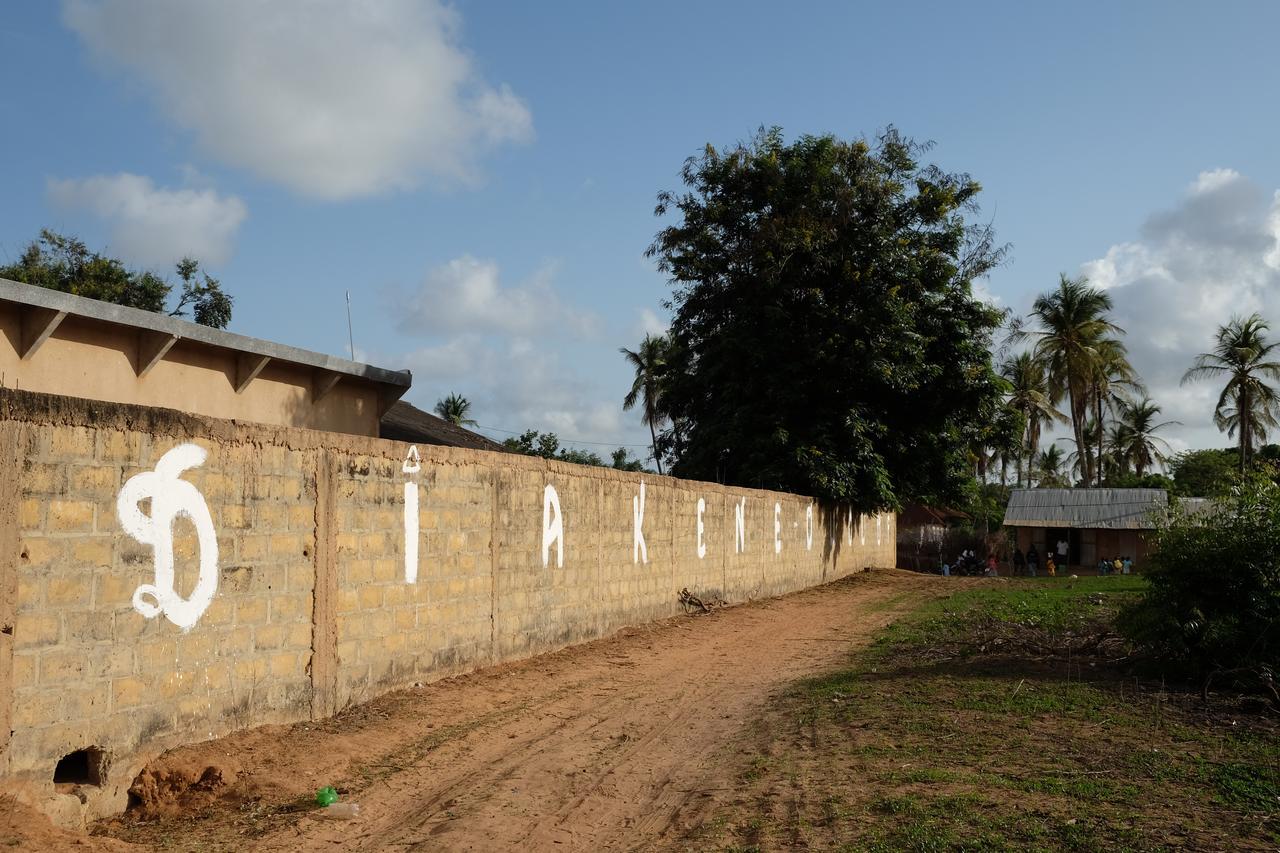 Hostal Centre Touristique Et Culturel Casamance Diakene Ouolof Exterior foto